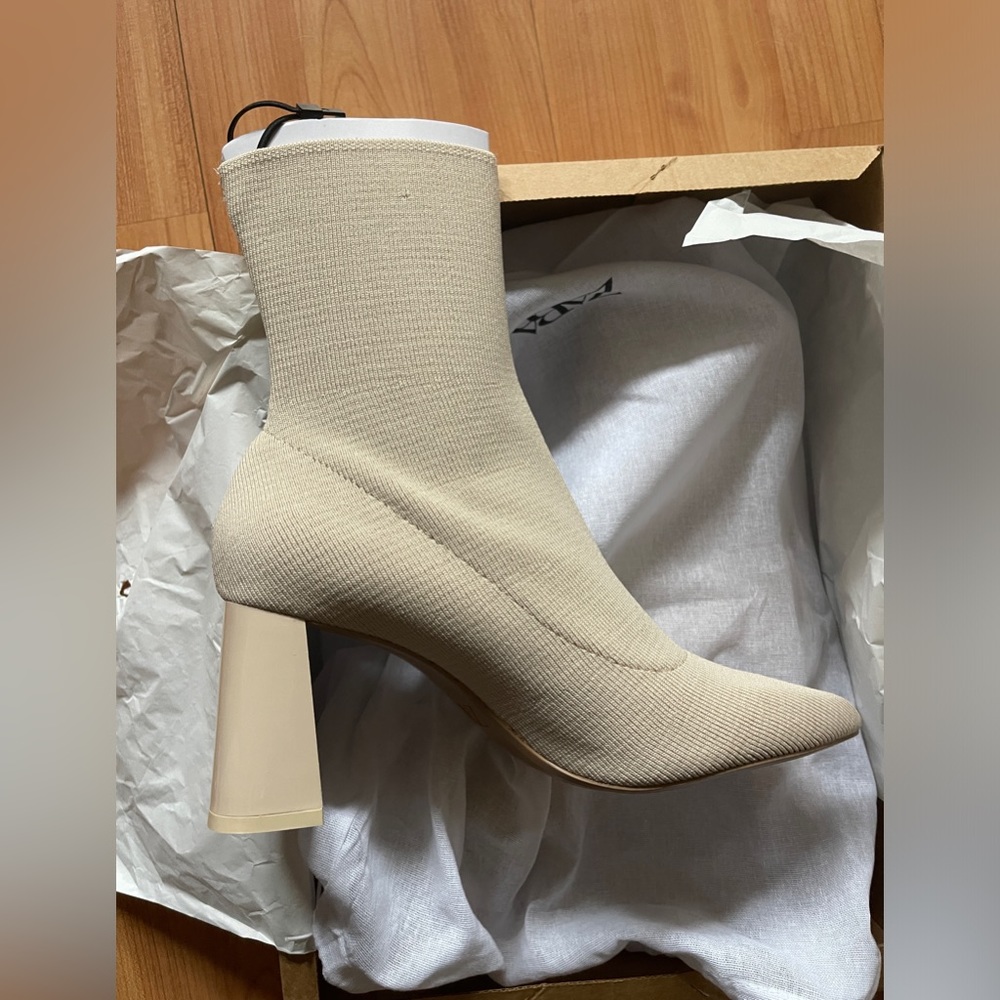 Zara Nude Booties